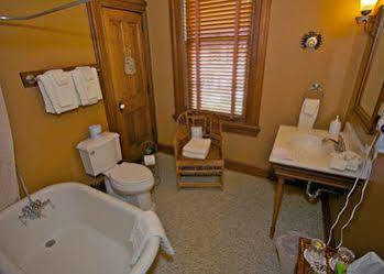 Boyden House Inn B&B Гранд Хейвън Екстериор снимка